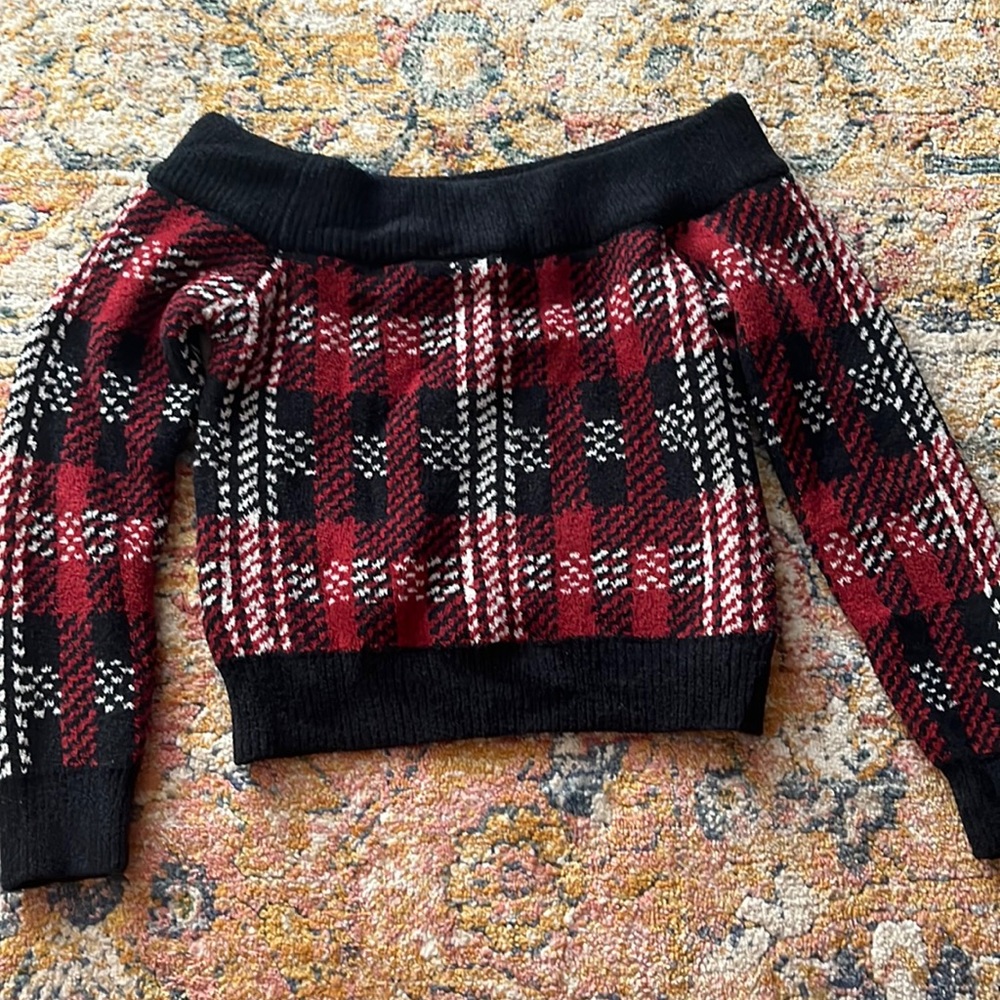 Off shoulder plaid  sweater